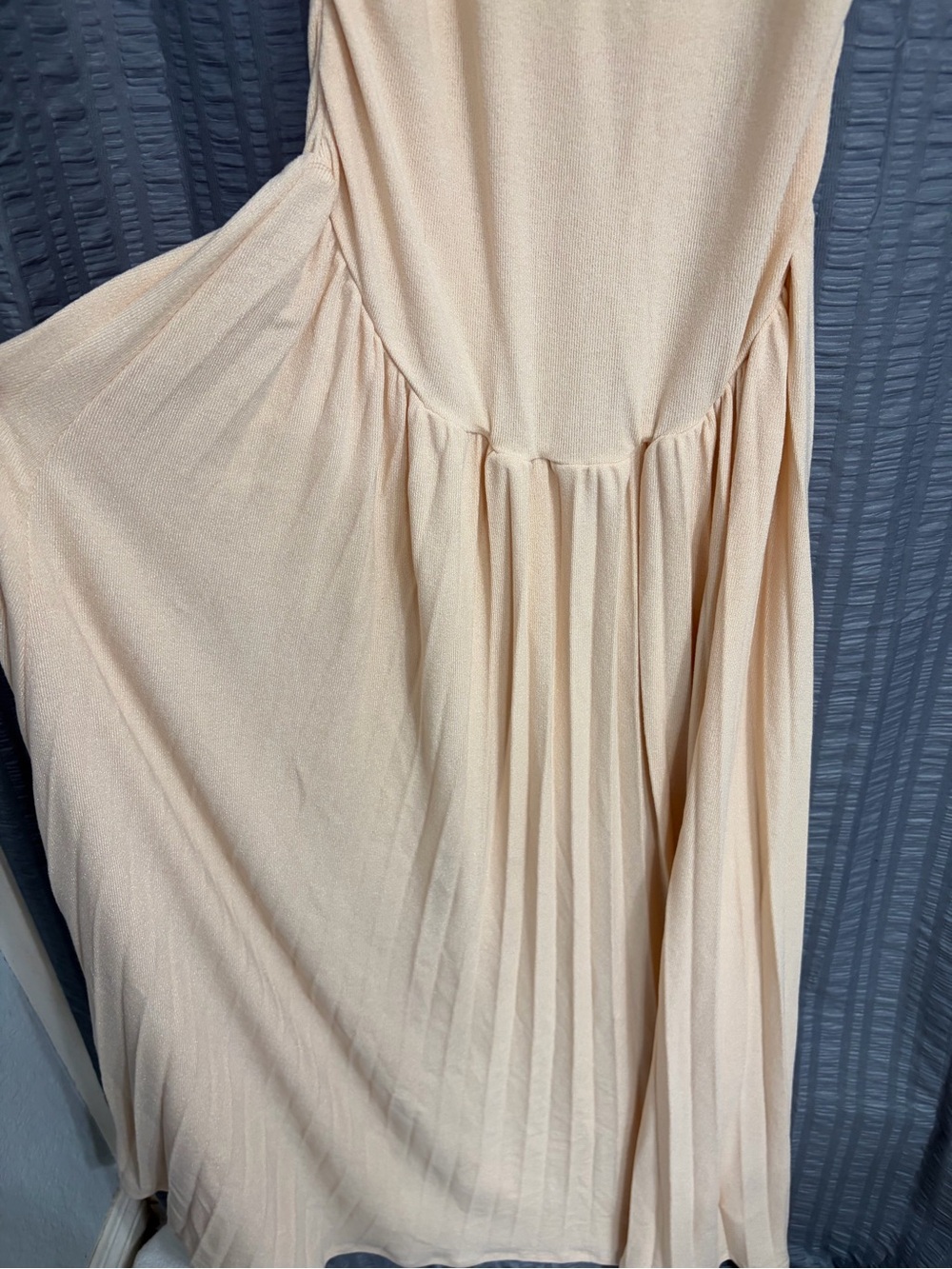 Lioness x REVOLVE Field of Dreams Cream off-the-shoulder maxi dress Small - Picture 7 of 14